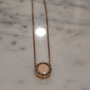 Elegant Pink Gold Pendant Necklace
